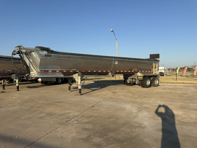 Brown Trailer Sales trailer gallery image
